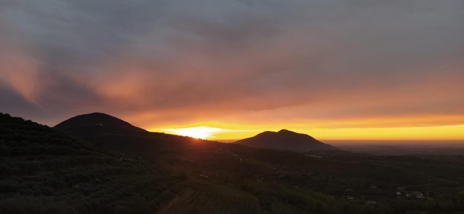 Agriturismo Le Volpi Baone Eksteriør billede